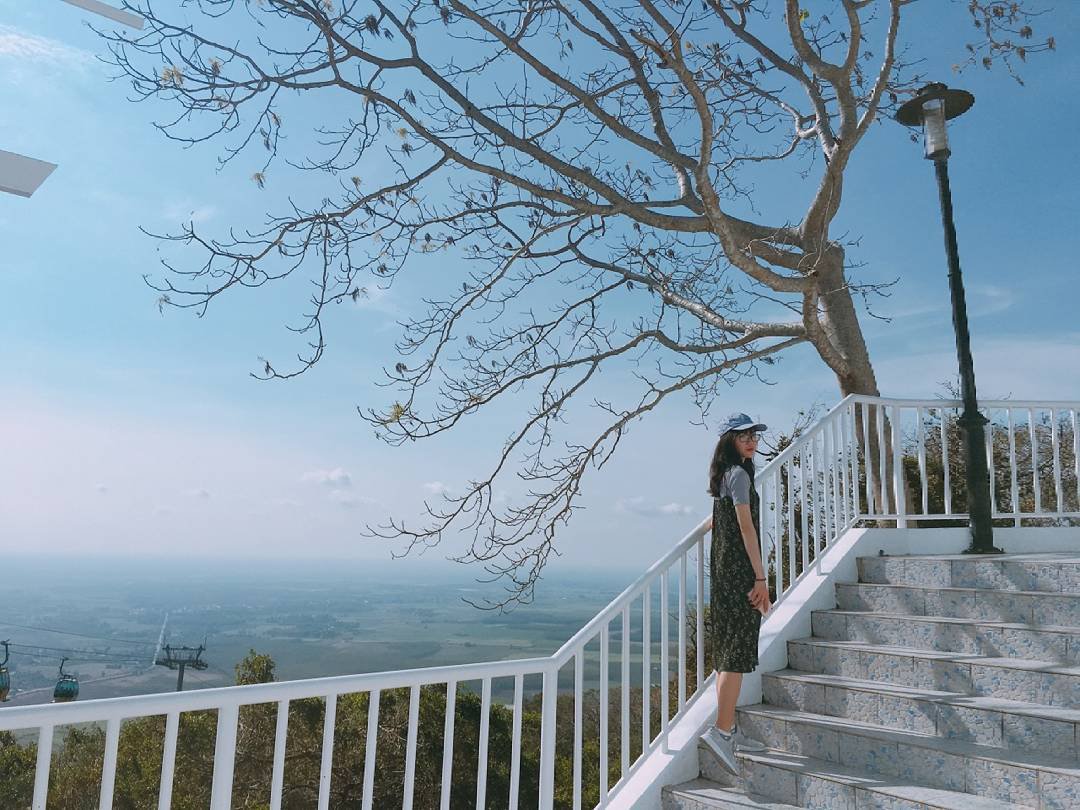 Núi Bà Đen ngọn núi cao nhất ở Đông Nam Bộ