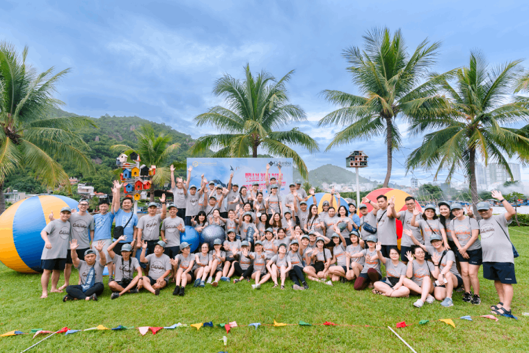 Tổ chức teambuilding - galadinner