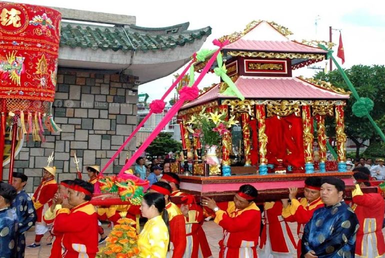 Lễ Hội Dinh Bà Ông Lang – Sắc Màu Văn Hóa Tâm Linh