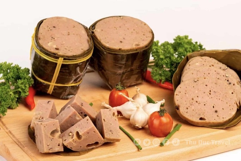 Đặc Sản Đà Nẵng Làm Quà – Mang Hương Vị Biển Về Nhà