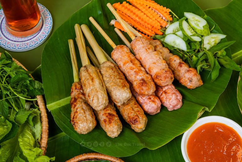 Nem Lụi Nha Trang – Món Ngon Mang Đậm Hồn Phố Biển