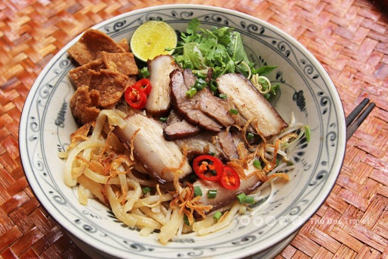 Cao Lầu – Hương Vị Đậm Đà Của Phố Hội