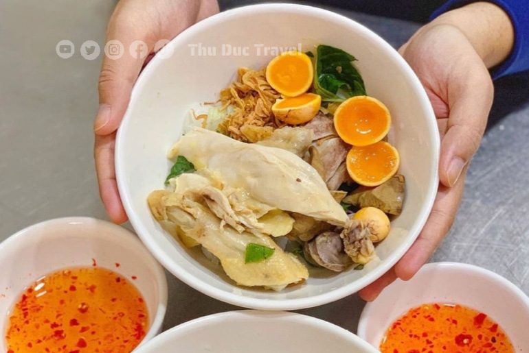 Bánh Ướt Lòng Gà – Hương Vị Đặc Trưng Làm Nên Nét Riêng Ẩm Thực Đà Lạt