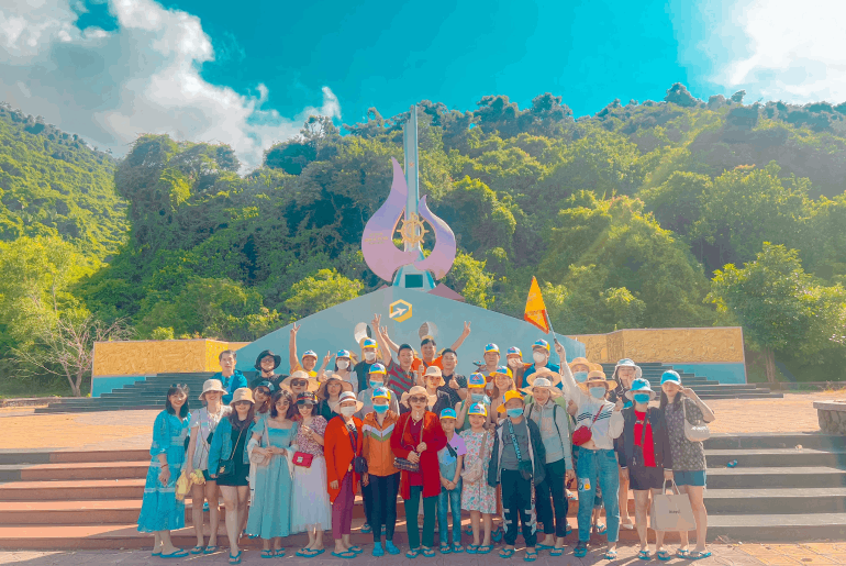 Du lịch Phú Yên I Tour Phú Yên - Gành Đá Đĩa - Mũi Điện 3 ngày 3 đêm