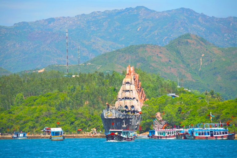 Tour Du Lịch Tết Nha Trang – Kdl Con Sẻ Tre – Vinwonders 4 Ngày 3 Đêm