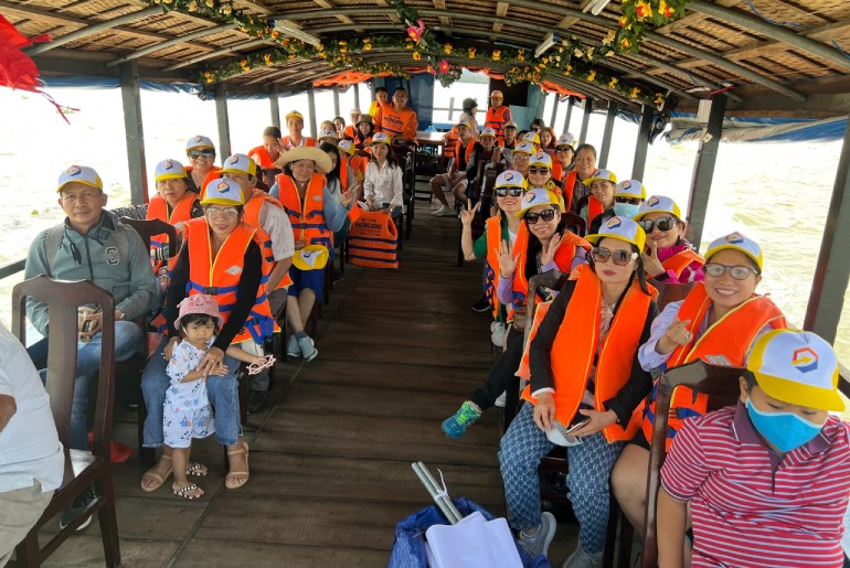 Tour du lịch Cái Bè - Vinh Sang - Cần Thơ 2 ngày 1 đêm về với miền tây